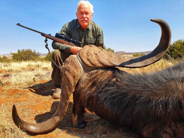 7 DAYS | INCLUDES TROPHY FEE | Jannie Otto Safaris