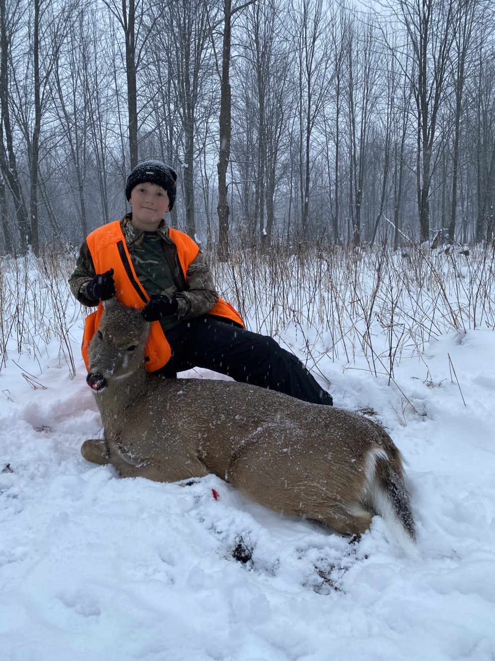 15 WHITETAIL DOE HUNT West Michigan Bowhunters